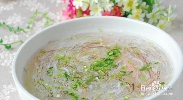 怎样制作银鱼萝卜汤？
