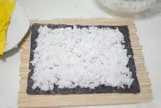 如何用米饭做寿司卷/