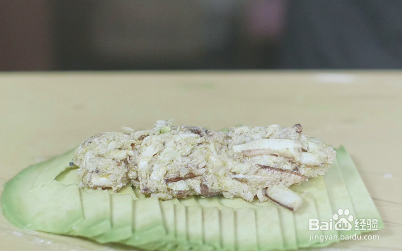 牛油果蟹肉卷