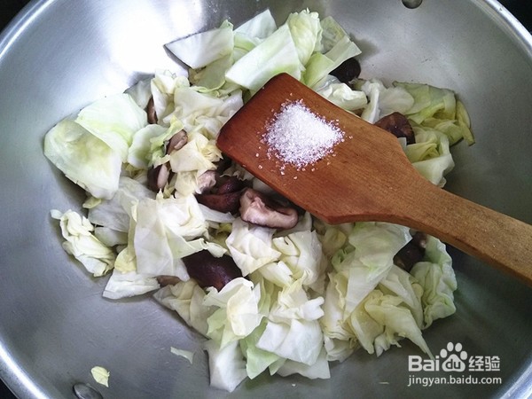 如何制作素炒圆白菜