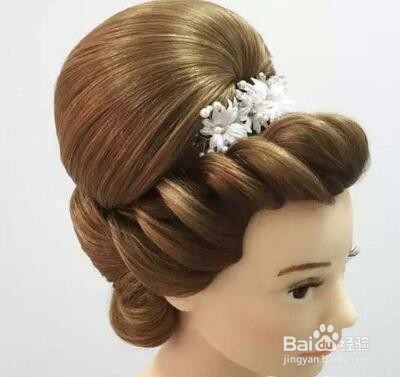 晚宴聚会不知道什么发型好？看人家这些小心思