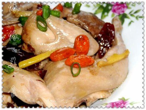 红枣枸杞蒸鹌鹑