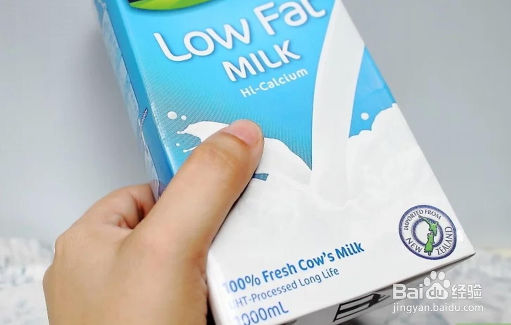 如何保持面部肌肤湿润