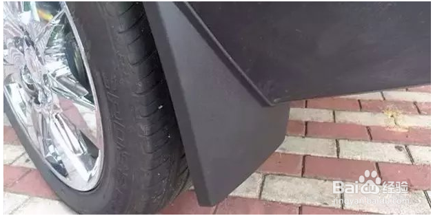 新车落地后, 这些配置其实你是可以不装的!