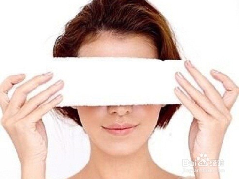 如何用运动和按摩方法康复眼皮下垂