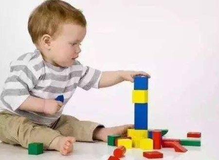 什么是精细动作?它与人的大脑发展有何联系