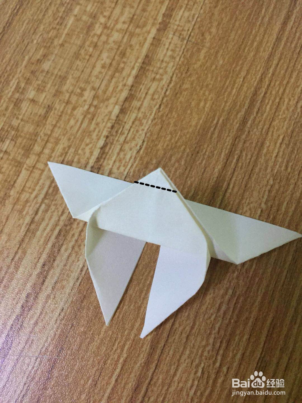 蝴蝶纸张折纸方法