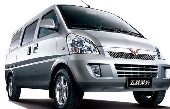 五菱之光和五菱宏光和五菱荣光有什么区别