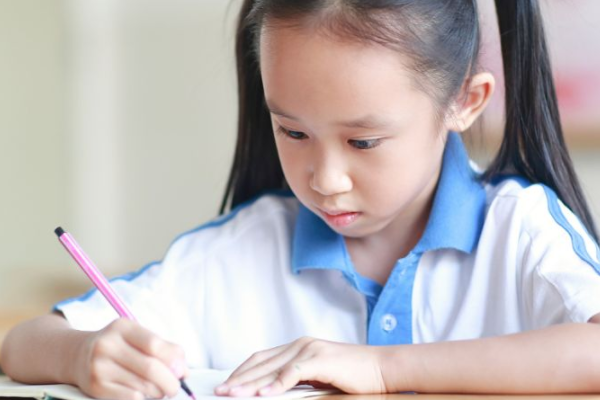 背书时一般要复习几次才能记住