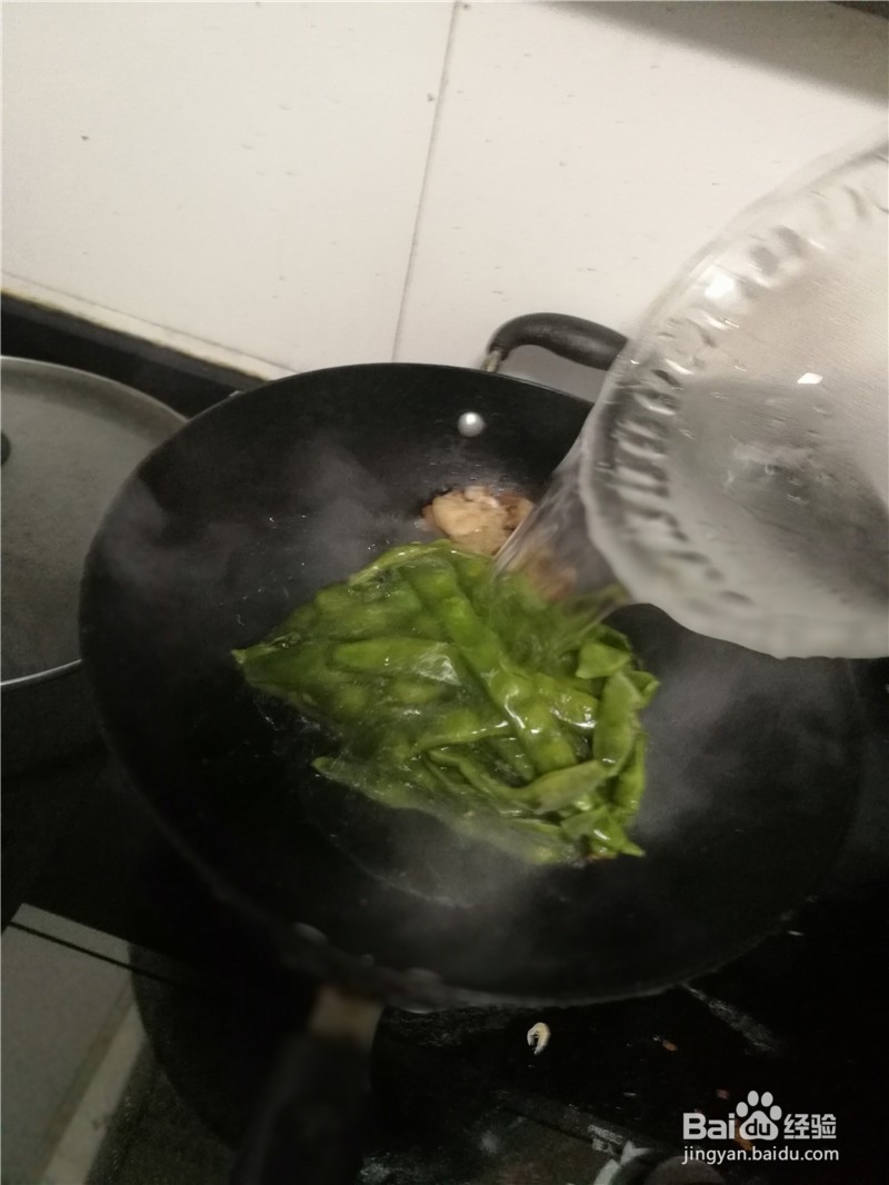 油滋炖豆角白菜