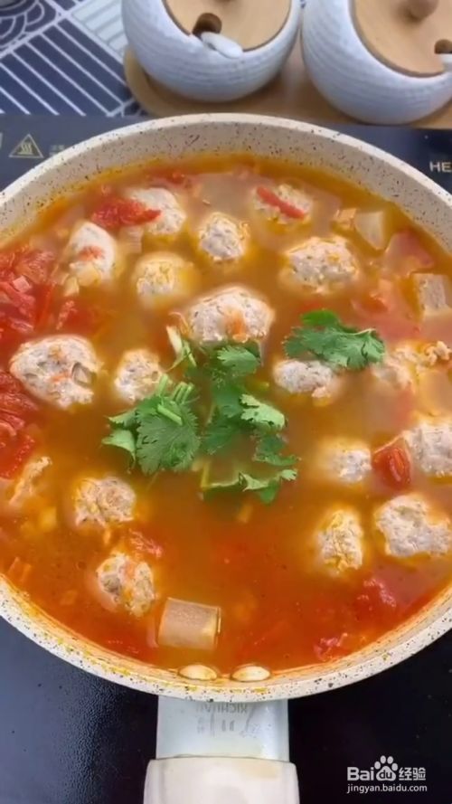 如何制作鲜美可口的冬瓜番茄肉丸汤?