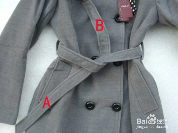 腰带打蝴蝶结怎么打