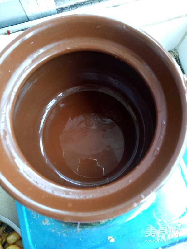 砂锅肥肠的做法