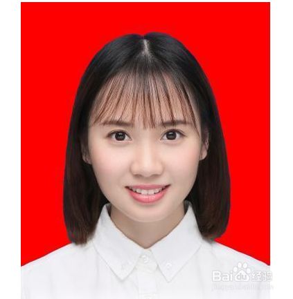 设置完背景色后,我们就得到了红底的证件照了.