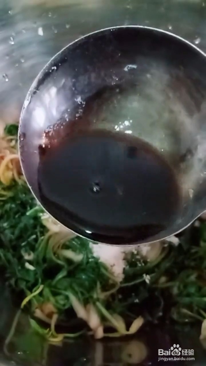 如何自制美味好吃的凉拌蒲公英