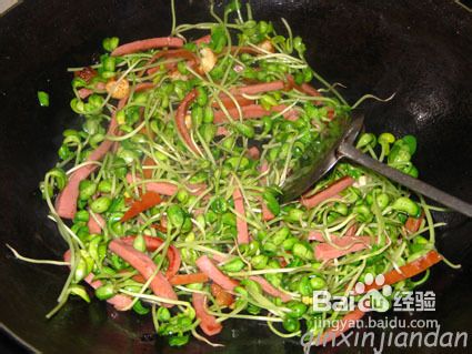 香肠炒黑豆芽