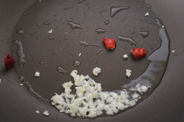 少油彩蔬炒牛肉末