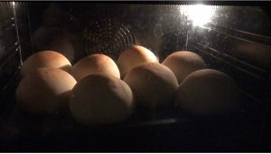 网红大蒜乳酪面包