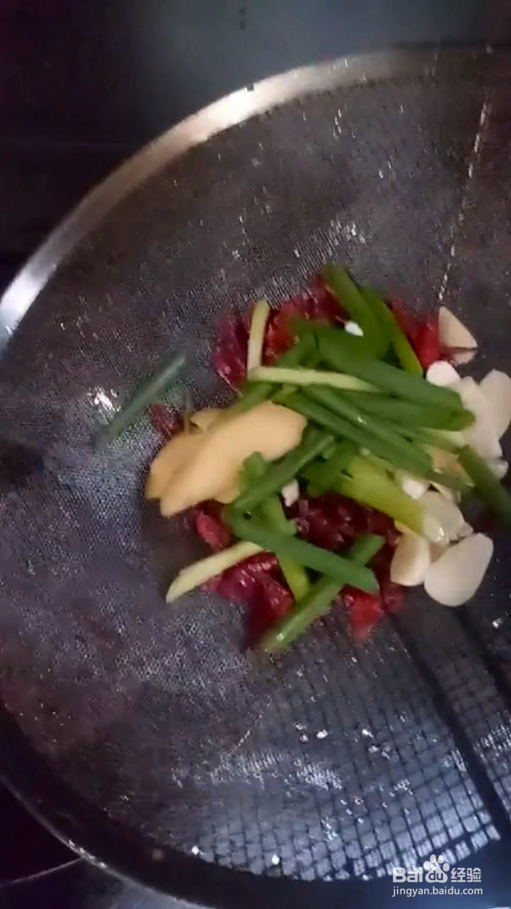 如何弄美味好吃的家常小龙虾