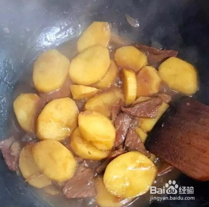 山药炖肉的做法