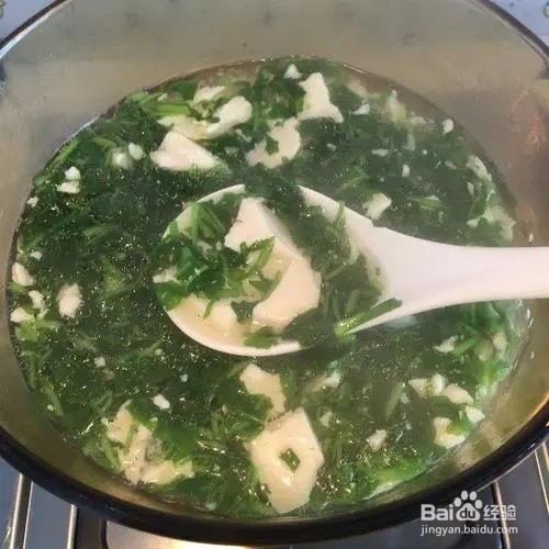 如何识别荠菜？