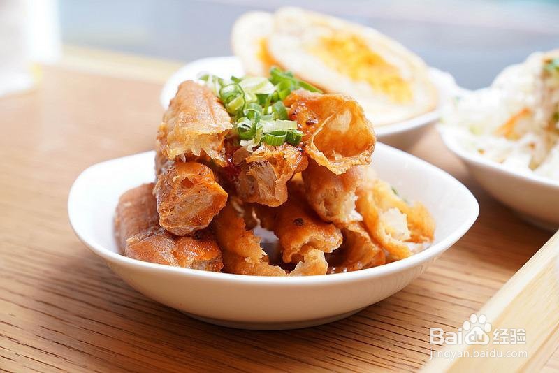 牛肉煮油条的做法