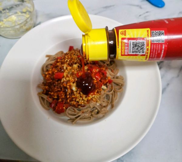 简单快手油泼荞麦面