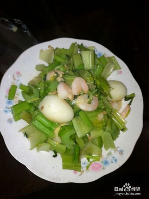 芹菜虾仁鹌鹑蛋菜的做法
