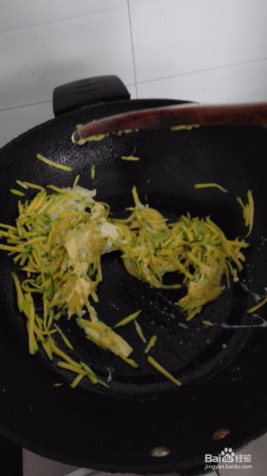 如何做小朋友爱吃的南瓜丝炒鸡蛋