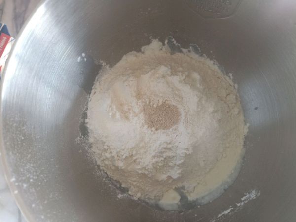 椰蓉蜜豆小排包