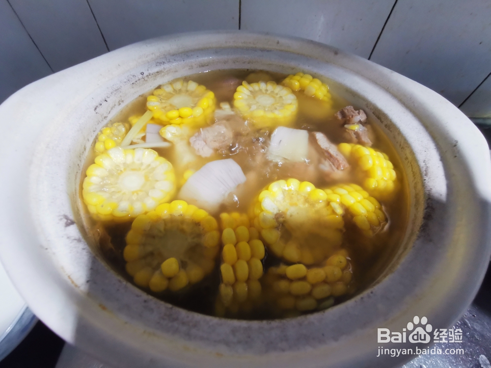 如何做玉米排骨汤?