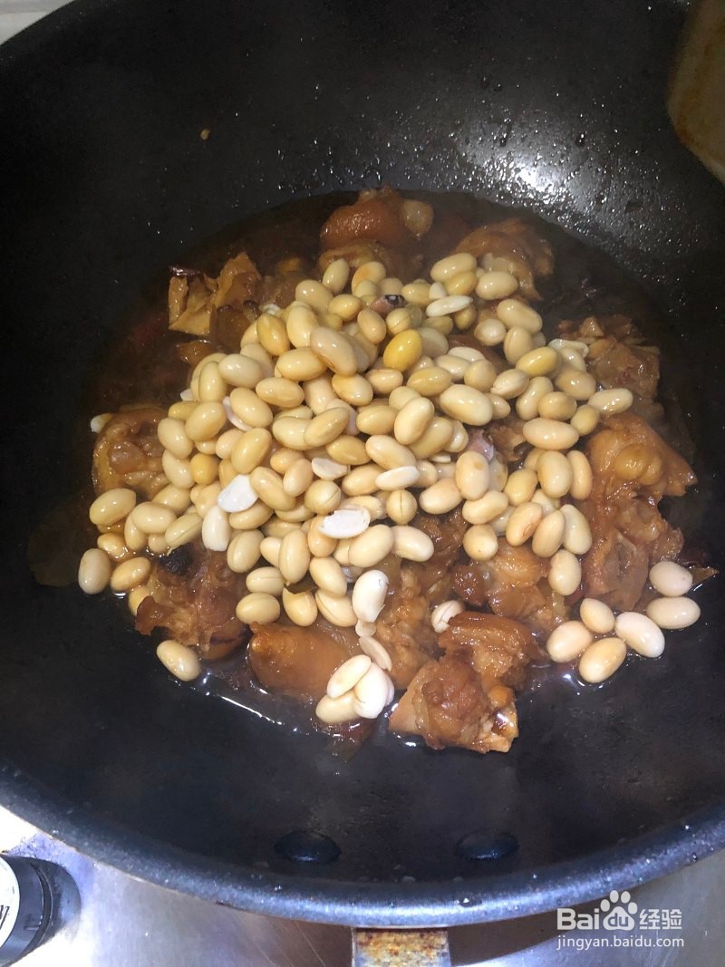 乡间美食-美味黄豆猪蹄
