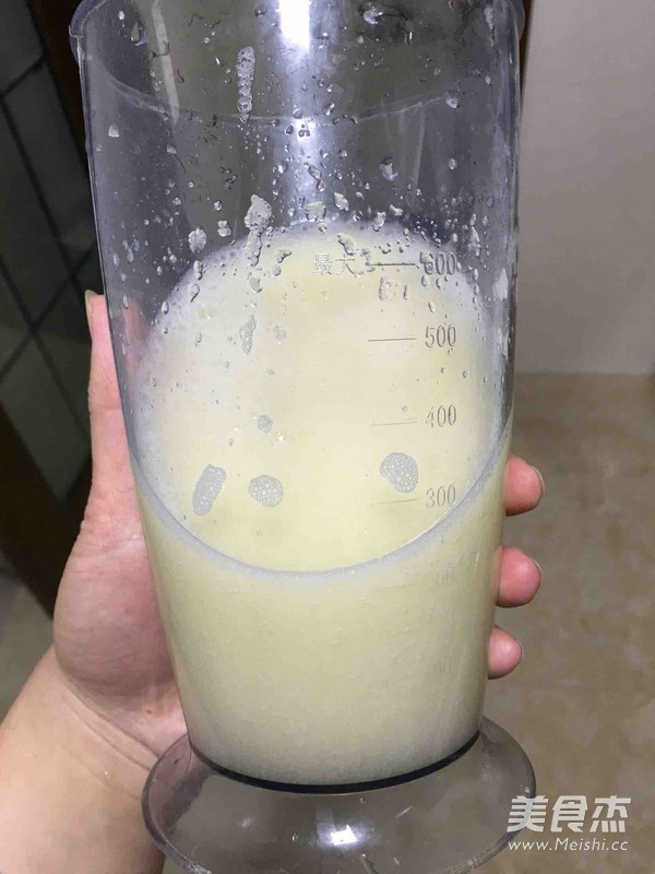 雪梨银耳羹的做法