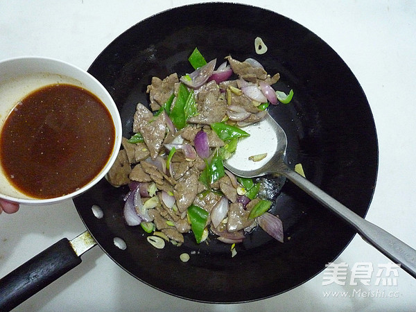 酱爆猪肝的做法