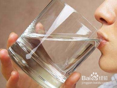 如何判断一台净水器需要更换滤芯？