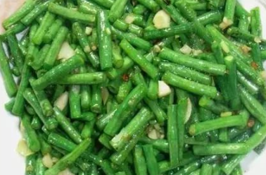 蒜蓉豆角的做法