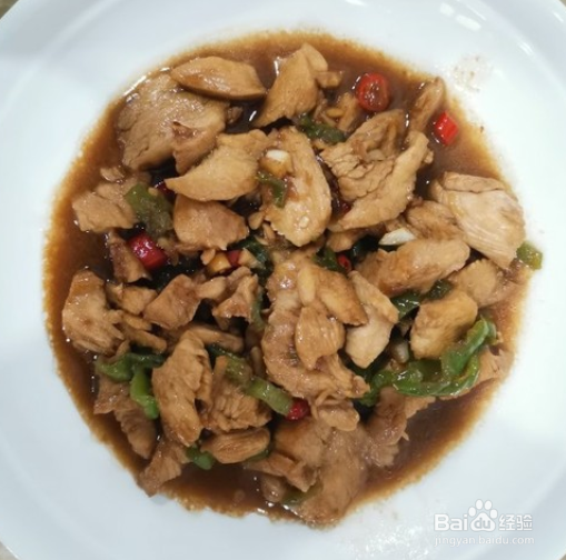 青椒炒鸡丁的家常做法