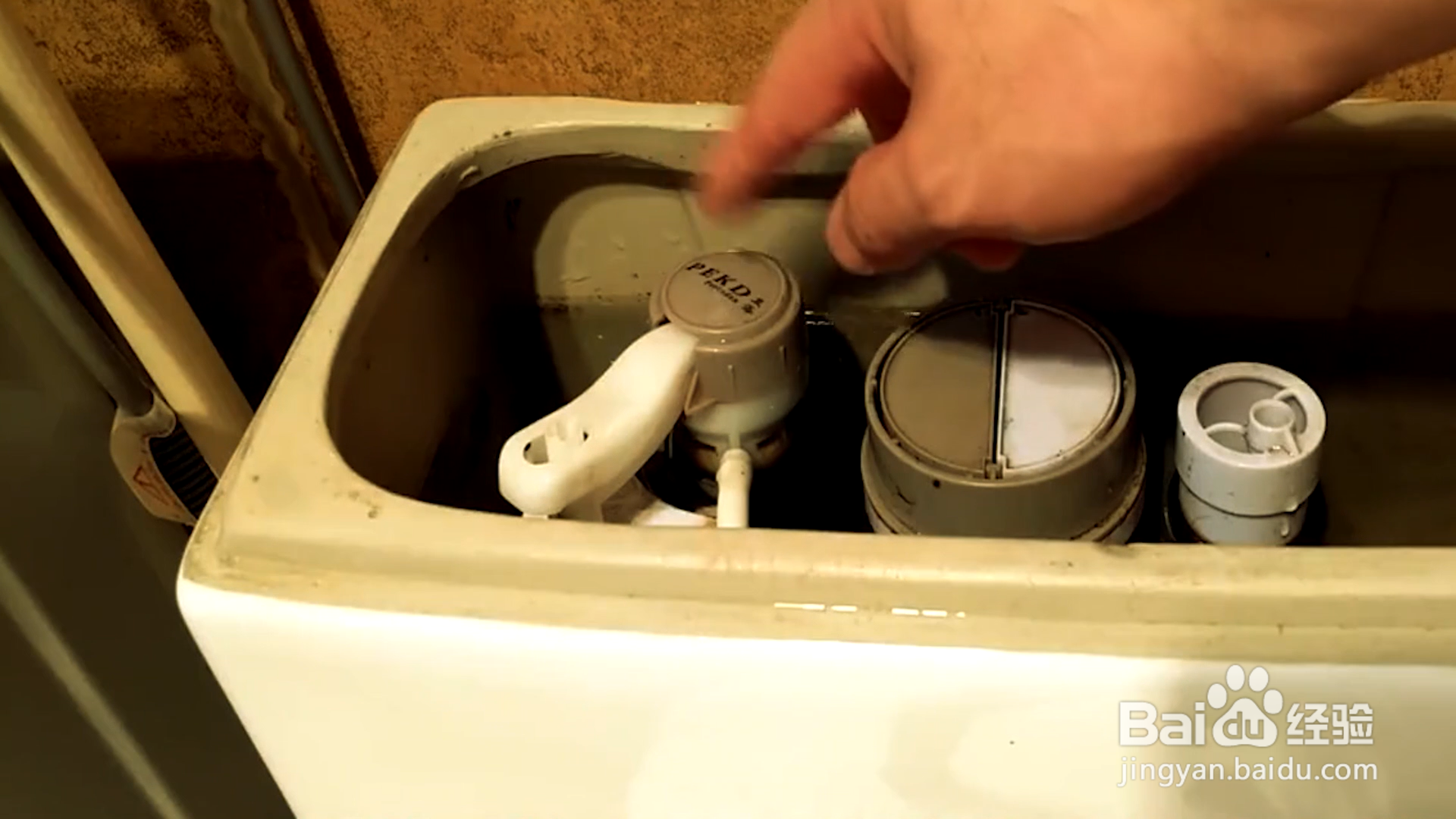 怎么解决马桶冲水无力？