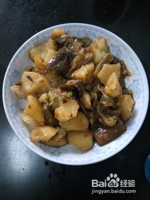 健康养生佳品茄子炖土豆的做法