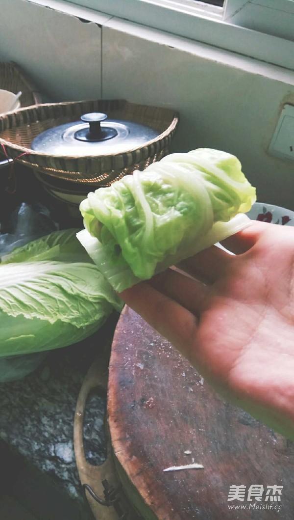 白菜鸡肉包的做法