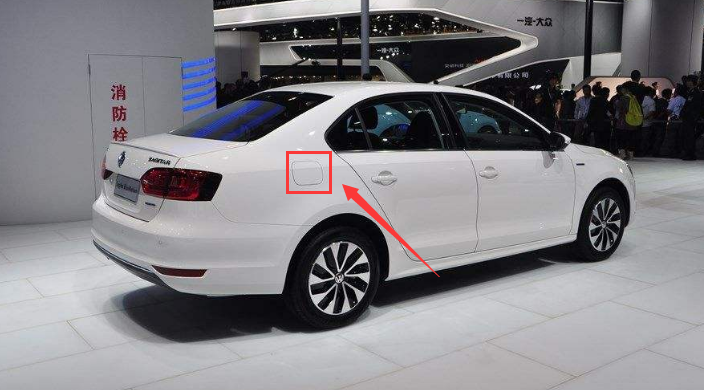 新速腾油箱盖怎么开