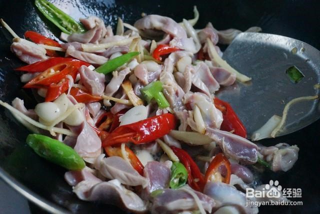 清爽可口又开胃炒鸡胗