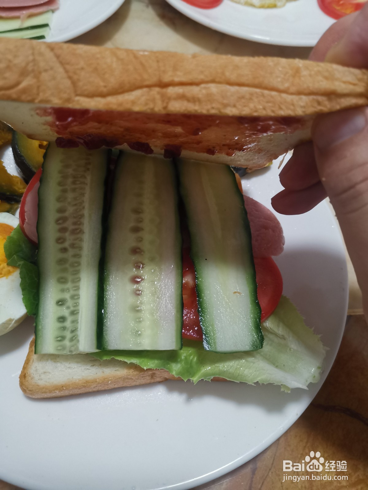 煎蛋火腿三明治