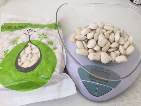 红烧肉炖白芸豆