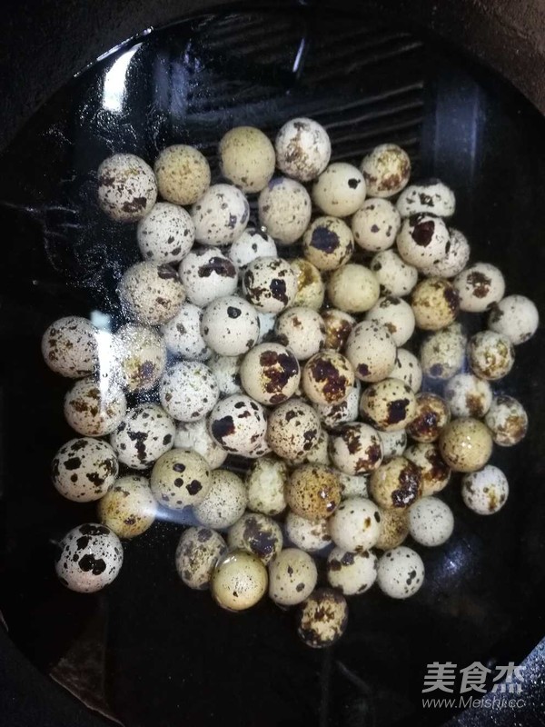 五香鹌鹑蛋的做法