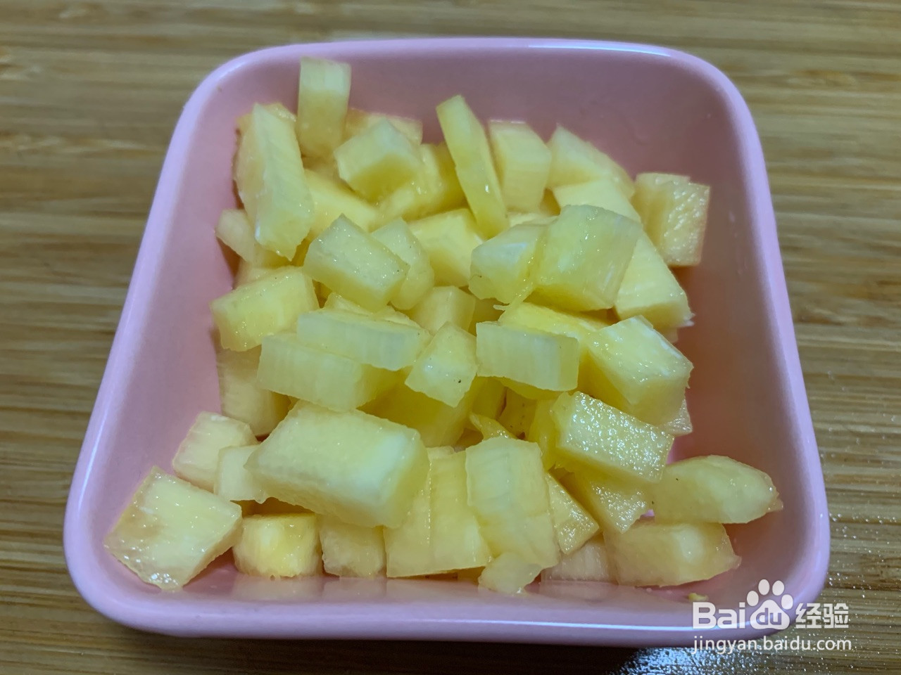 菠萝虾仁炒饭的做法