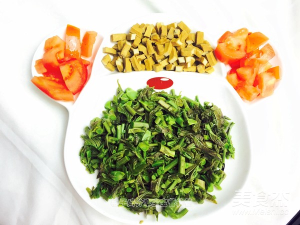 香椿炒饭的做法