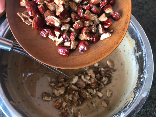 红枣核桃蜂蜜蛋糕