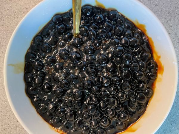 苹果酱黑糖珍珠奶茶