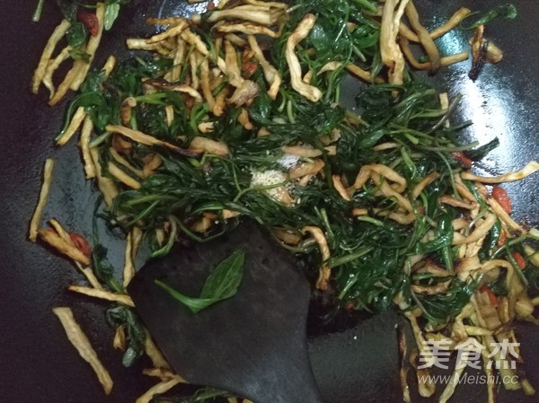 马兰头炒萝卜干